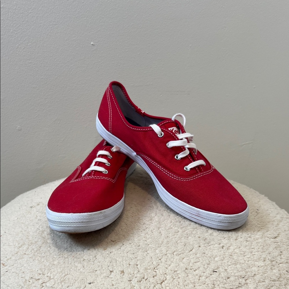 Keds Red Canvas Low-Top Sneakers with White Laces size 9.5. - Picture 2 of 9